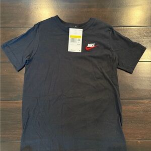 Nike Men's Navy Blue T-Shirt with Red Logo